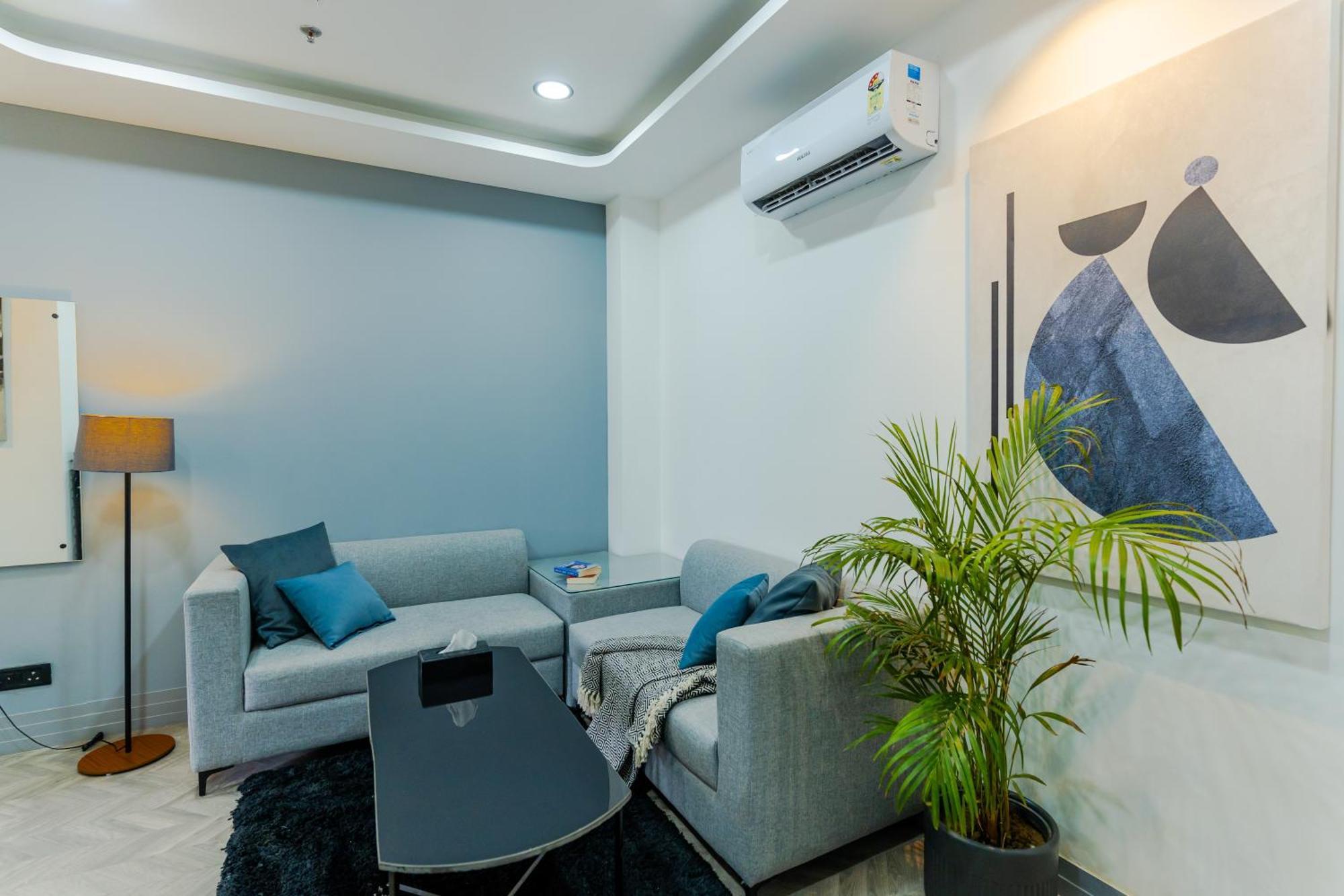 Bedchambers Luxury Apartment Near Golf Course Road Ґурґаон Екстер'єр фото